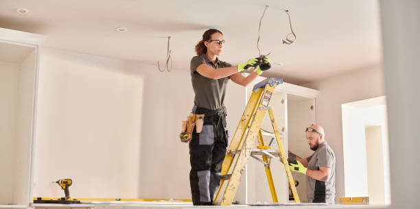 Best Affordable Emergency Electrician  in Staples, MN